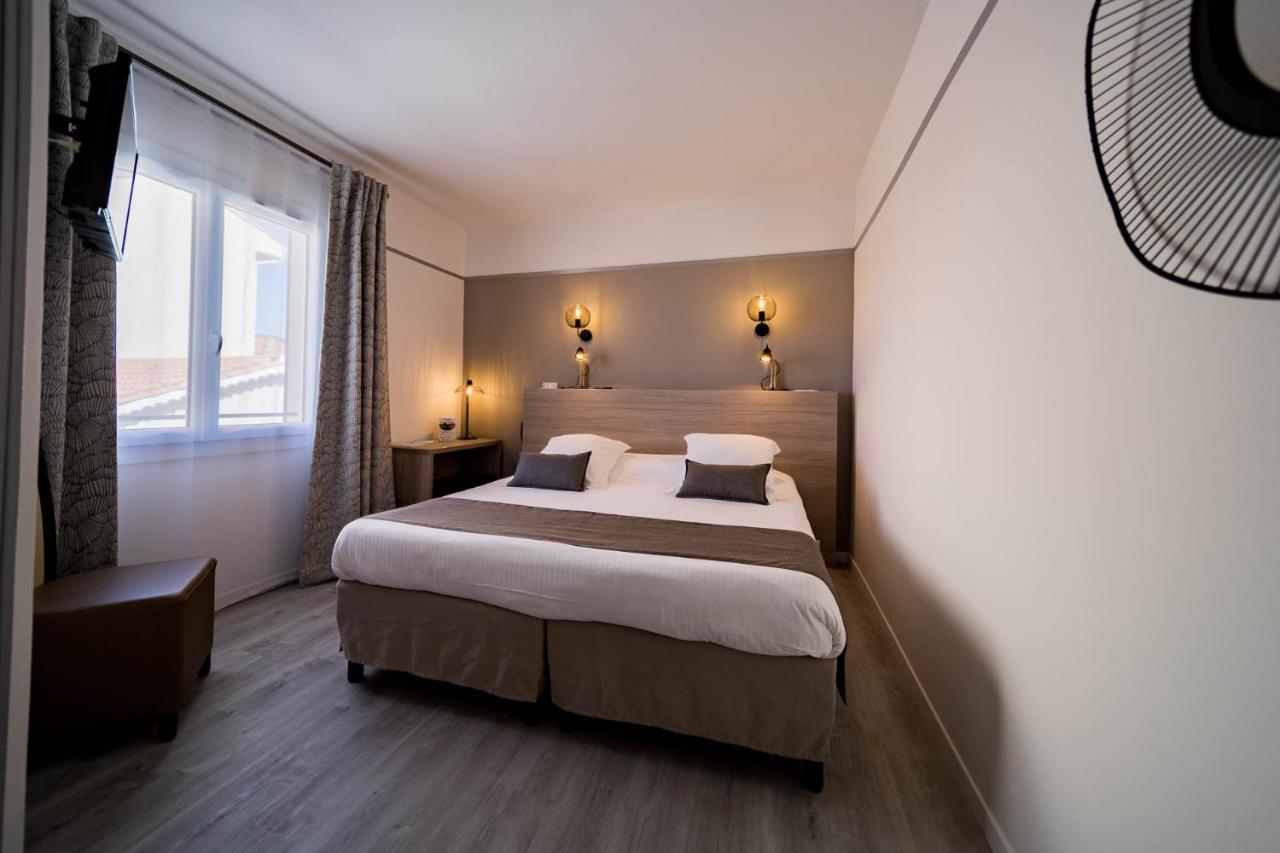 לה לבאנדו Hotel Le Rabelais מראה חיצוני תמונה